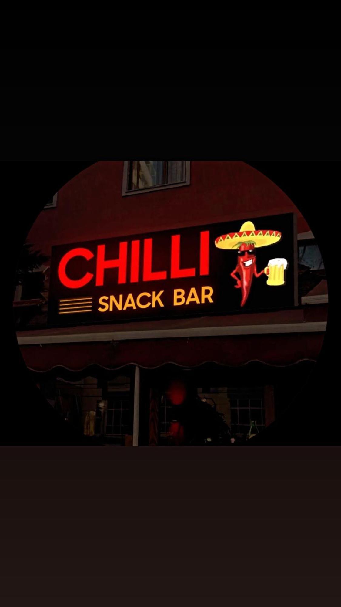Hostel Chilli ティラナ エクステリア 写真