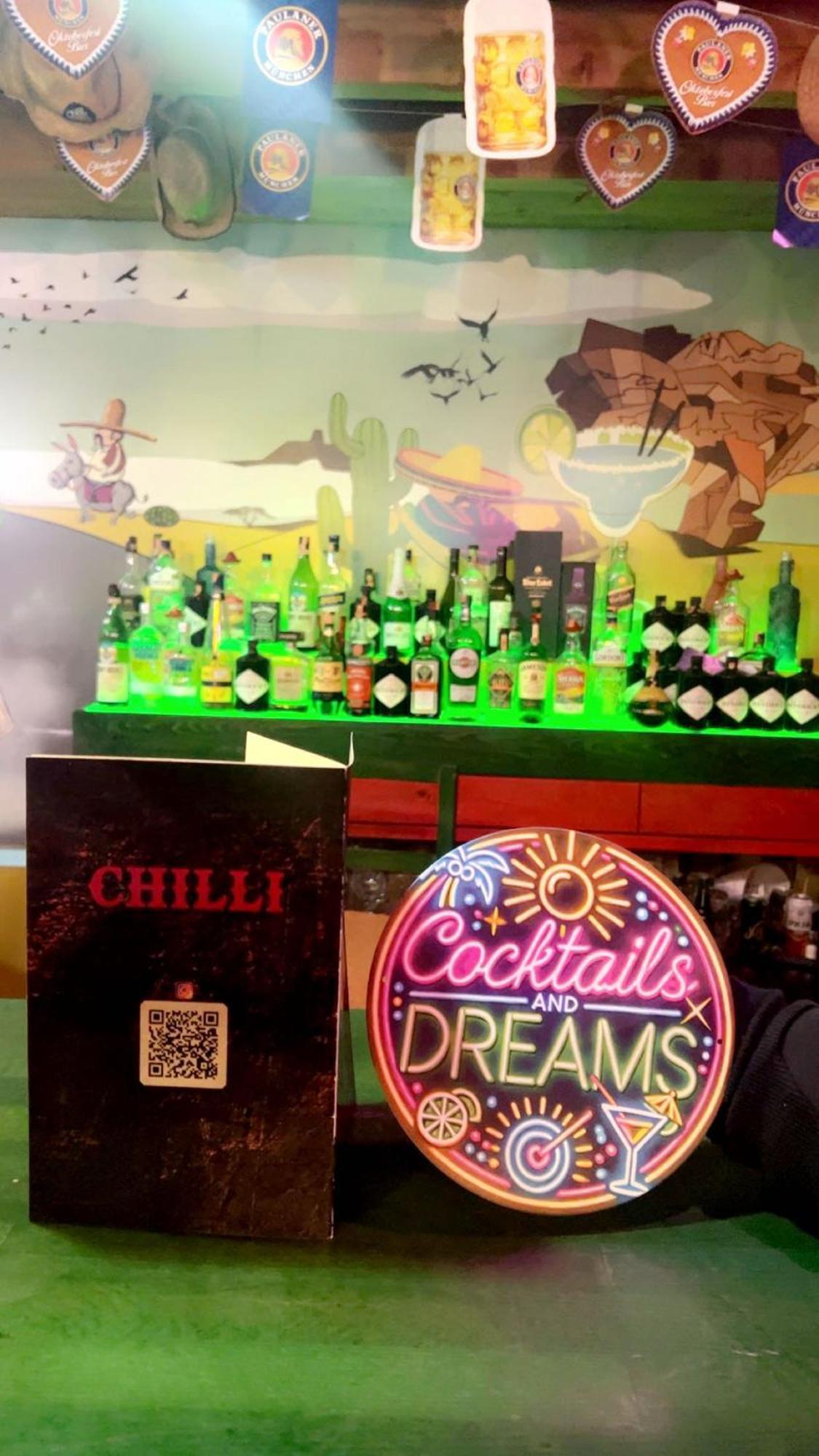 Hostel Chilli ティラナ エクステリア 写真